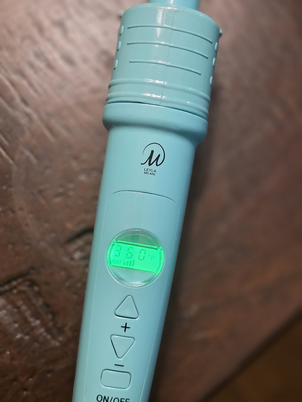 Leyla Milani Interchangeable Triple Barrel Curling Wand - Picture 4 of 5